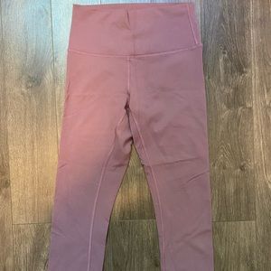 Lululemon Wunder Under, High Rise Crop, Full On Luon, Size 6